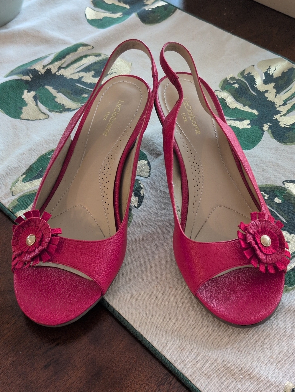 Liz Claiborne Red Floral Slingback Peep-Toe Heels